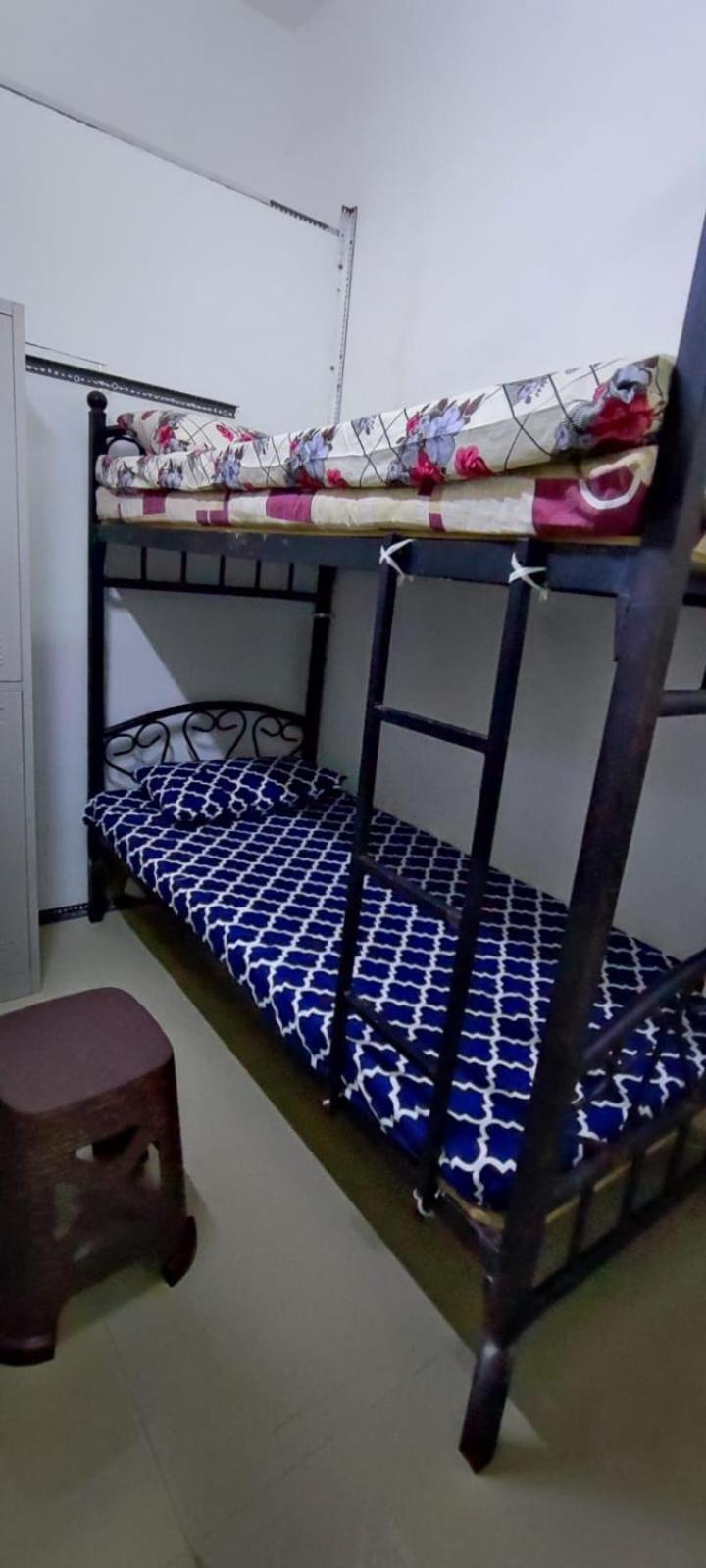 Partition Men Bed Space 2 Homestay Dubai
